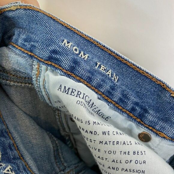 AEO American Eagle High Rise Mom Jeans 1083 - Picture 6 of 8